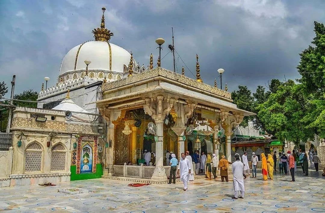 Day 3 — Jaipur to Udaipur via Ajmer & Pushkar